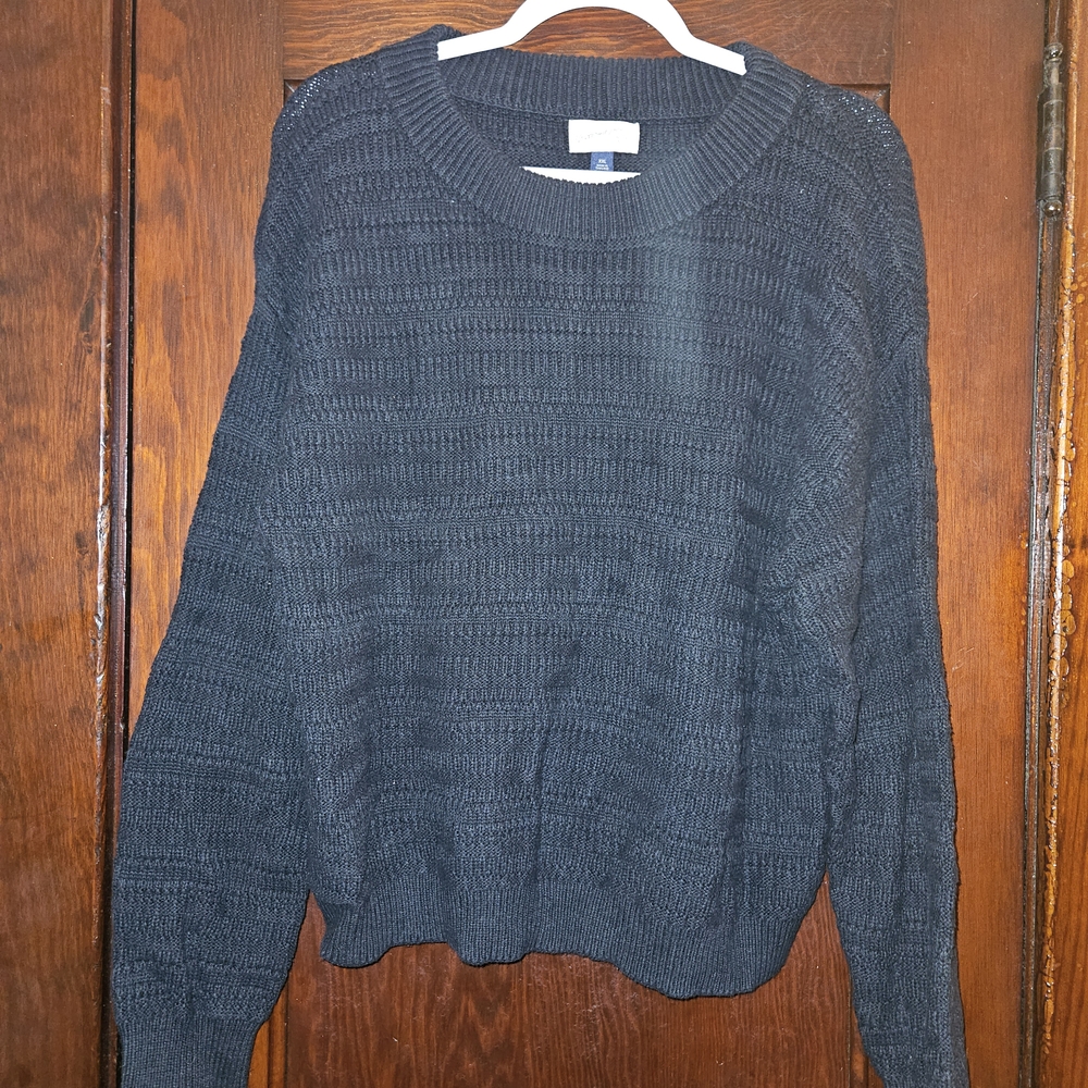 Universal Thread Black Crewneck Sweater with Textured Knit